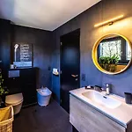 Nyaraló Paulette A Bicyclette *